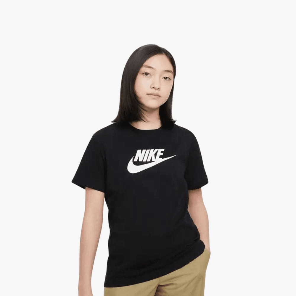nike t shirt black womens