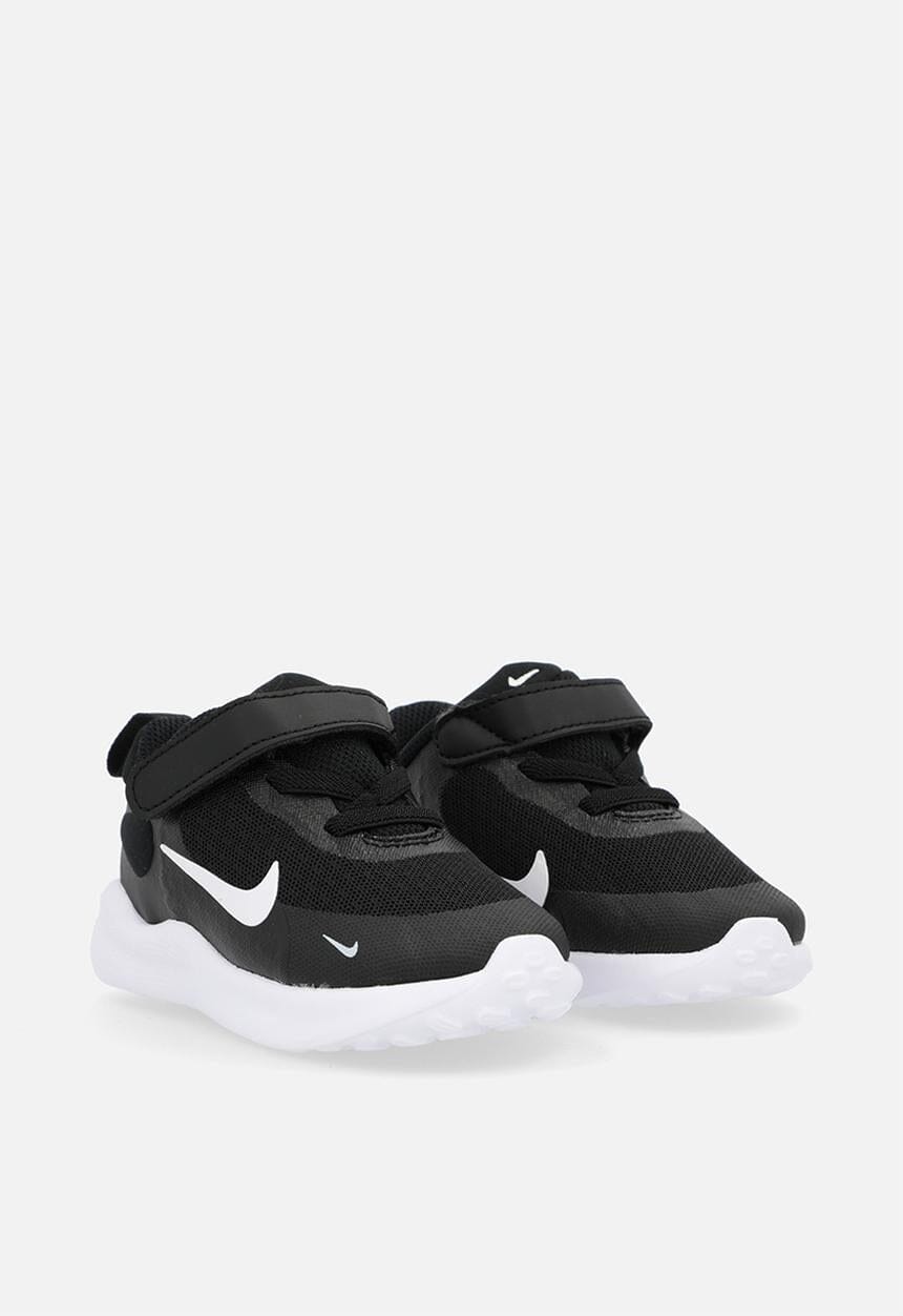 Nike Boys Revolution 7 Sneaker Black White | Nike