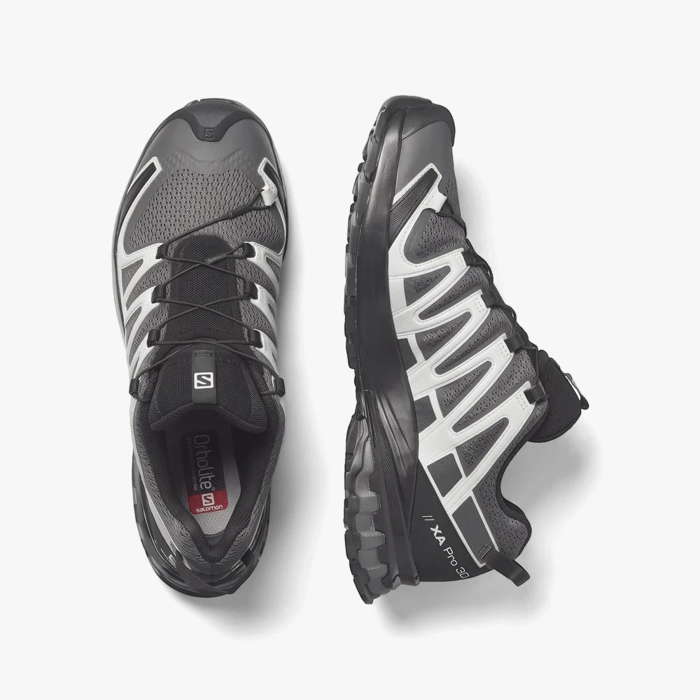 A pair of Salomon Men&