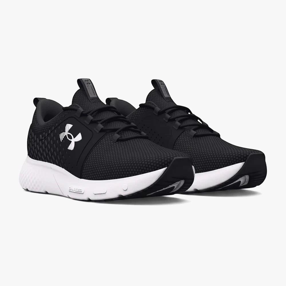 A pair of black Under Armour Men&