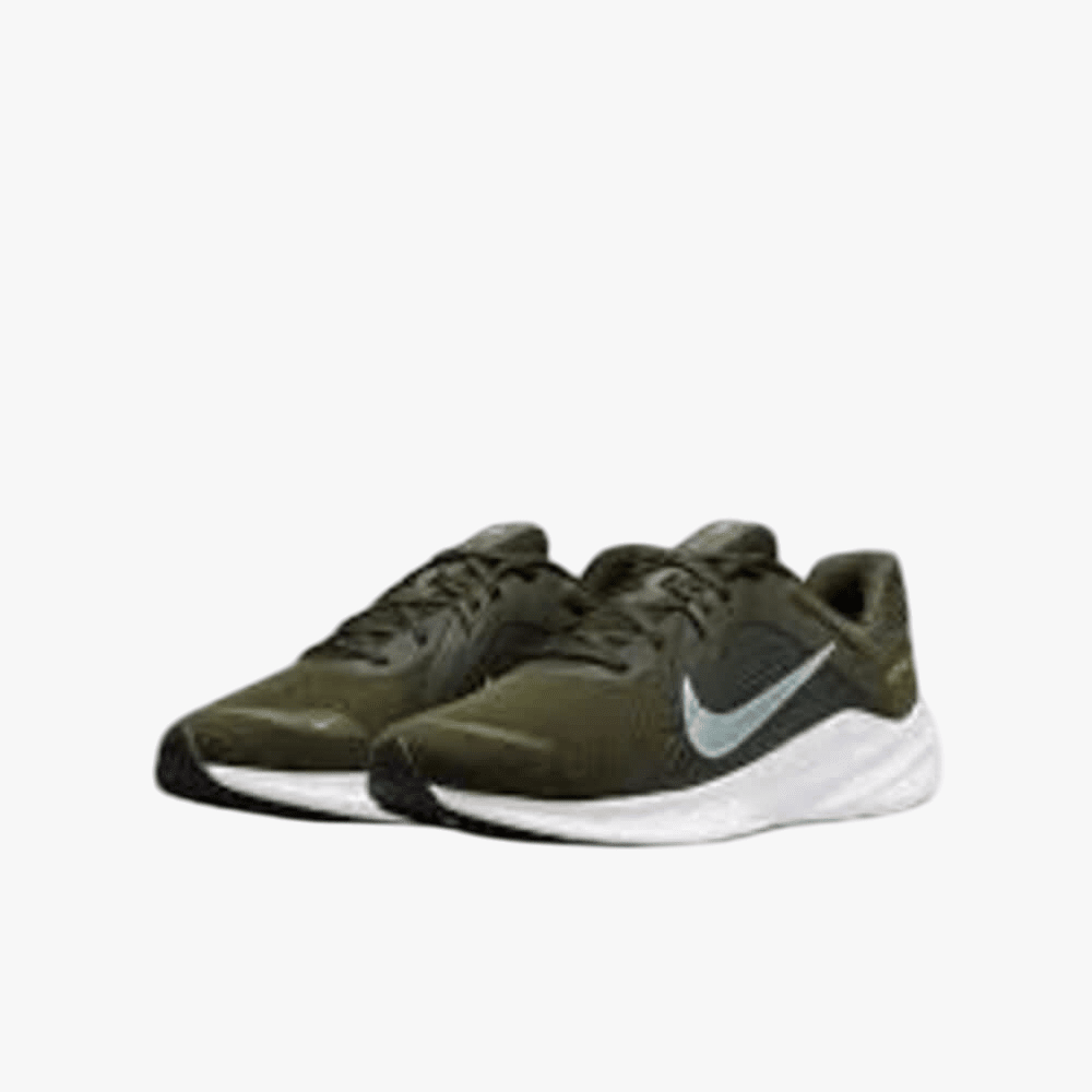 Nike Mens Quest 5 Trainer Olive | Nike