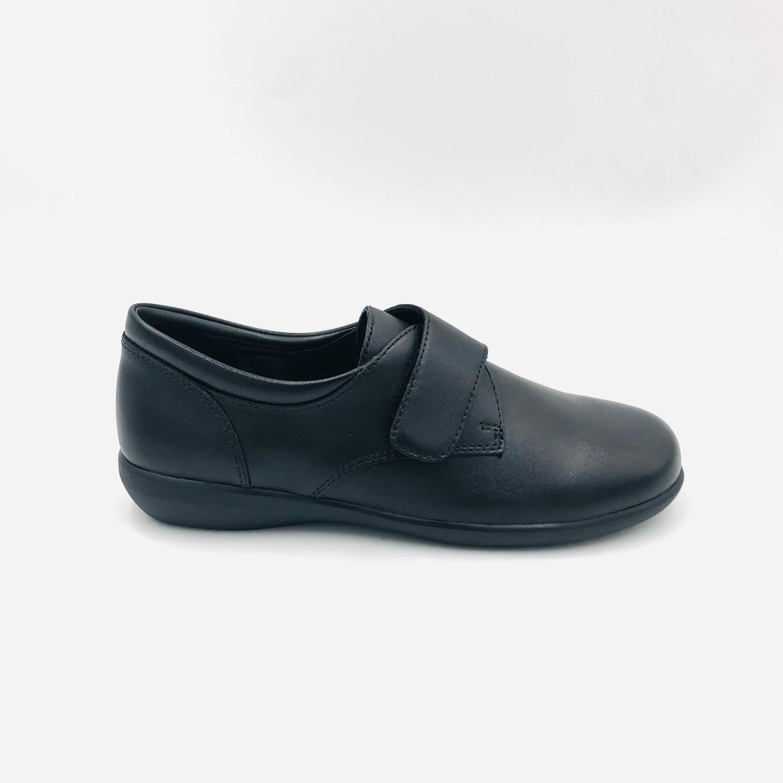 Greencross Womens Self Fastening Strap Walker Shoe Black