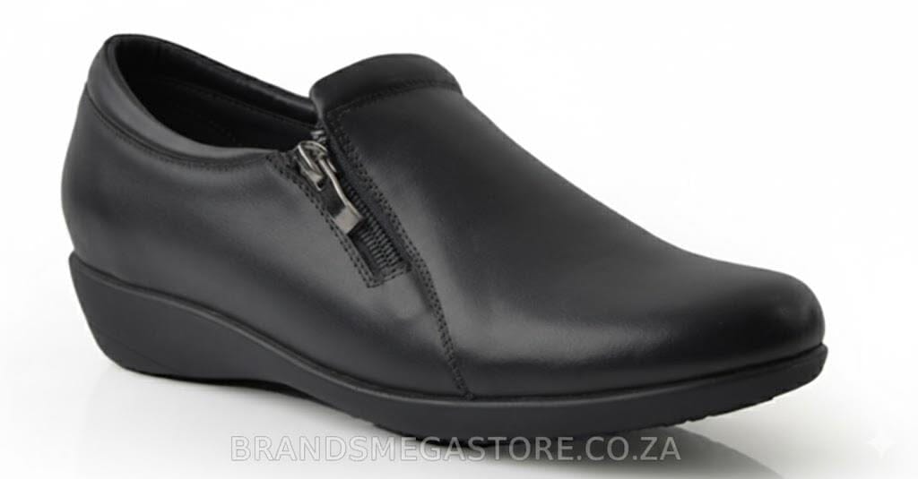 Greencross Womens Slip On Side Zip Black | Greencross