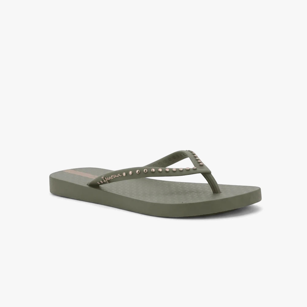 A single Ipanema Women&