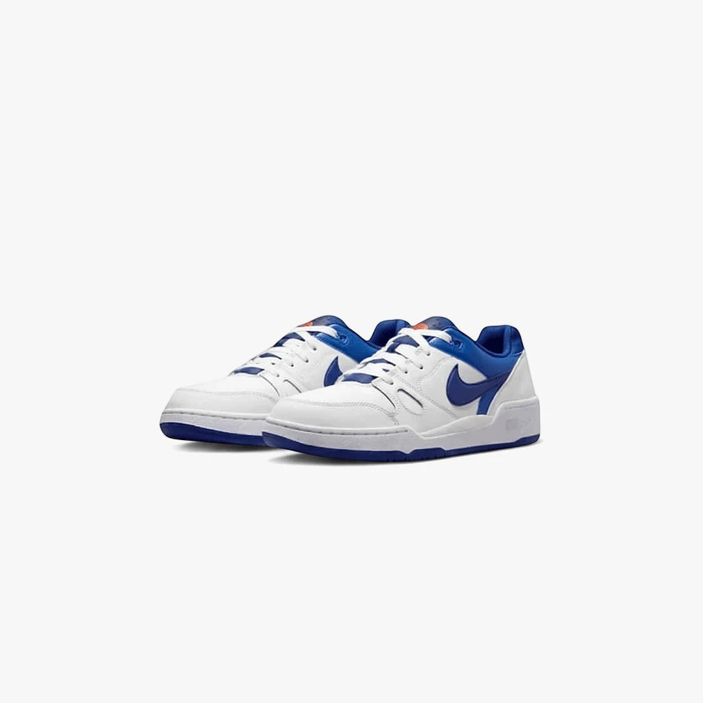 A pair of Nike Men&