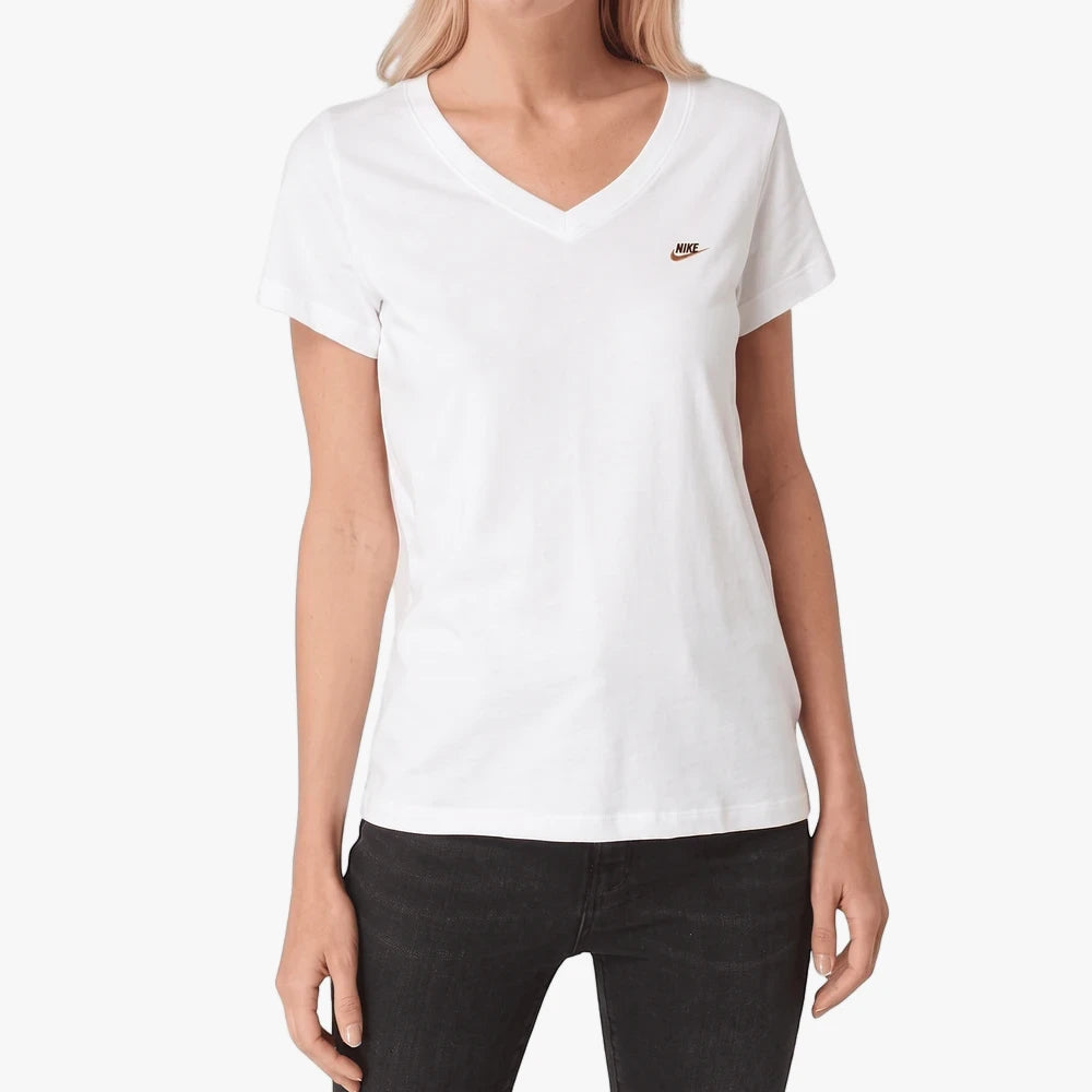 White Nike Women&