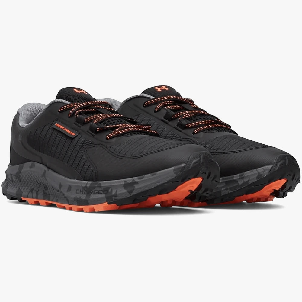 A pair of Under Armour Men&